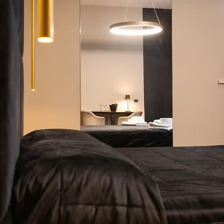 Black And Σπίτι διακοπών Carini