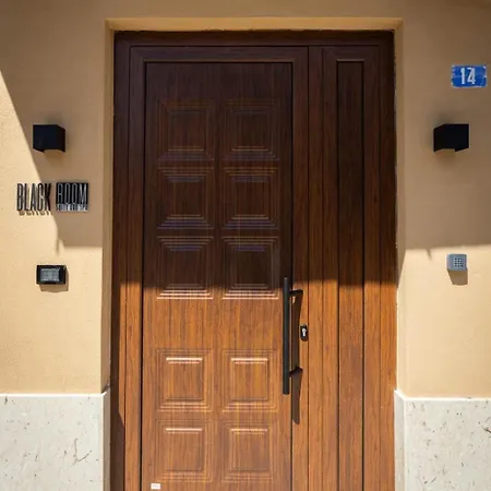 Σπίτι διακοπών Black And Carini